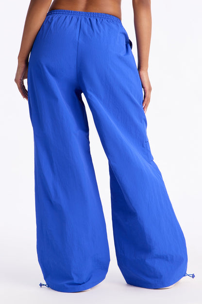 Making Moves Windbreaker Track Pant - Royal