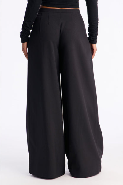 Power Moves Daily Pleated Low Rise Trouser 33″ - Black