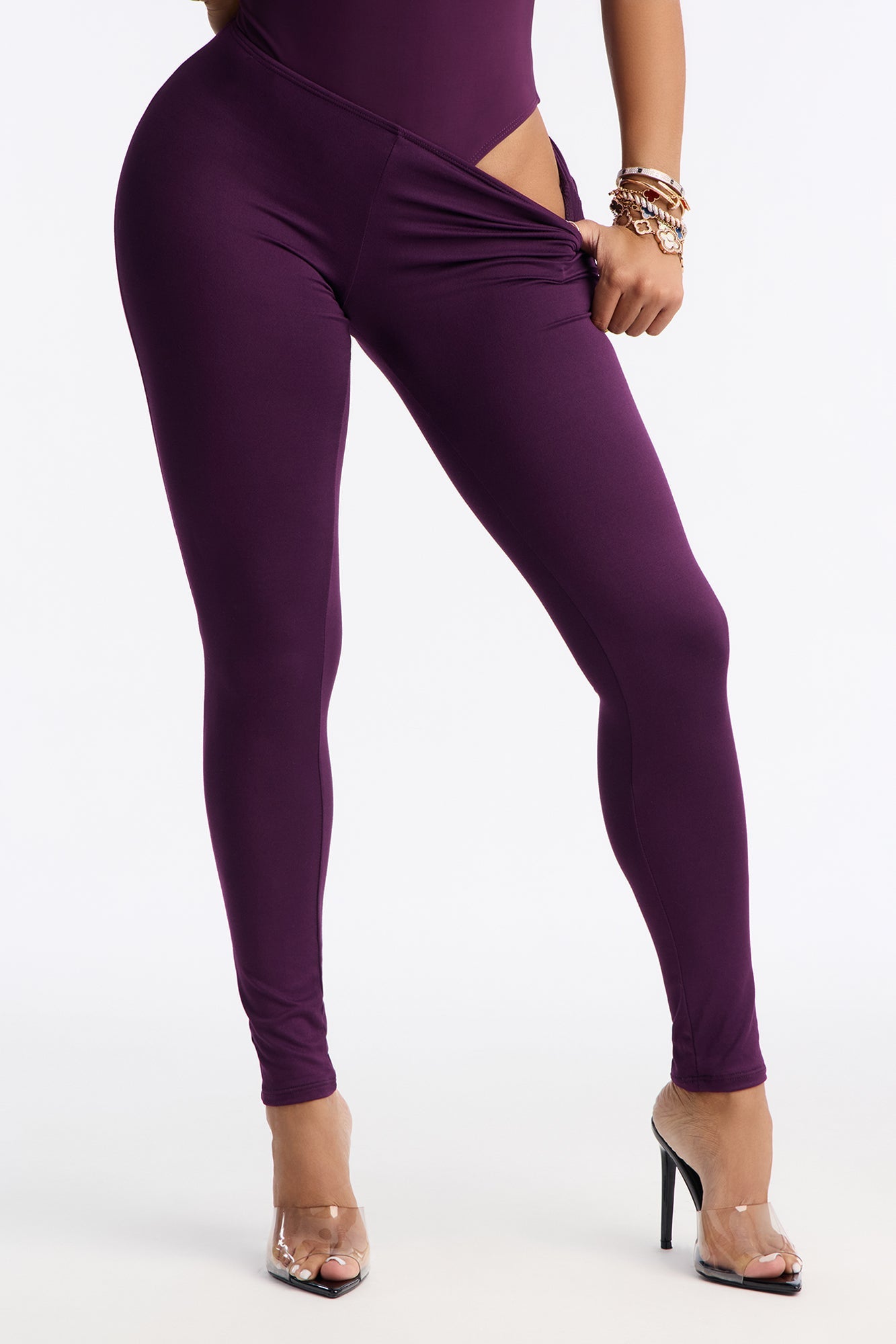 Feeling Cheeky Mid Rise Ruched Butt Legging - Plum