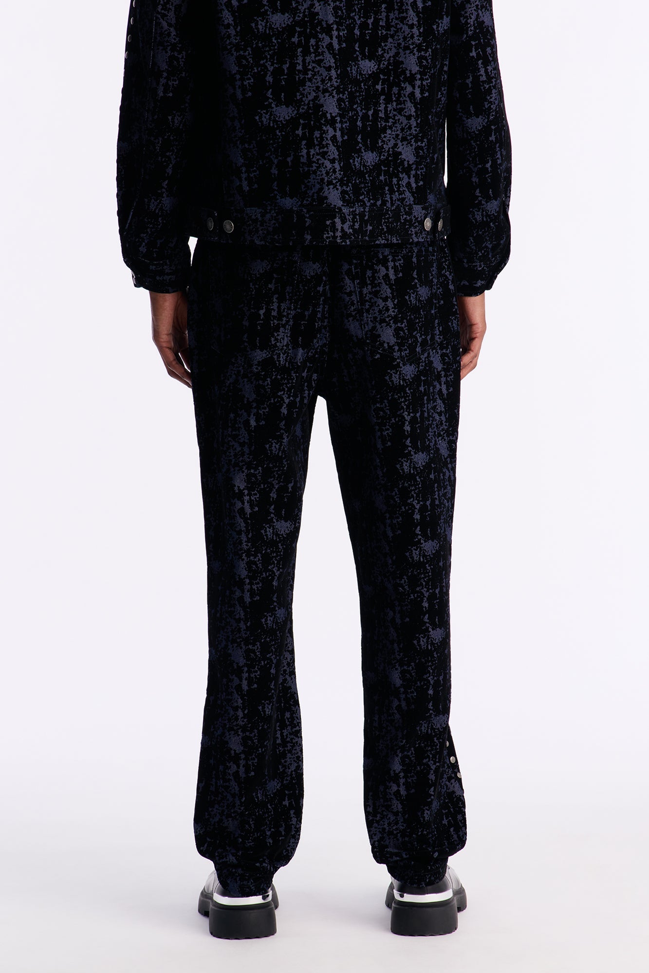 Slim Social Stud Flocked Jean - Indigo