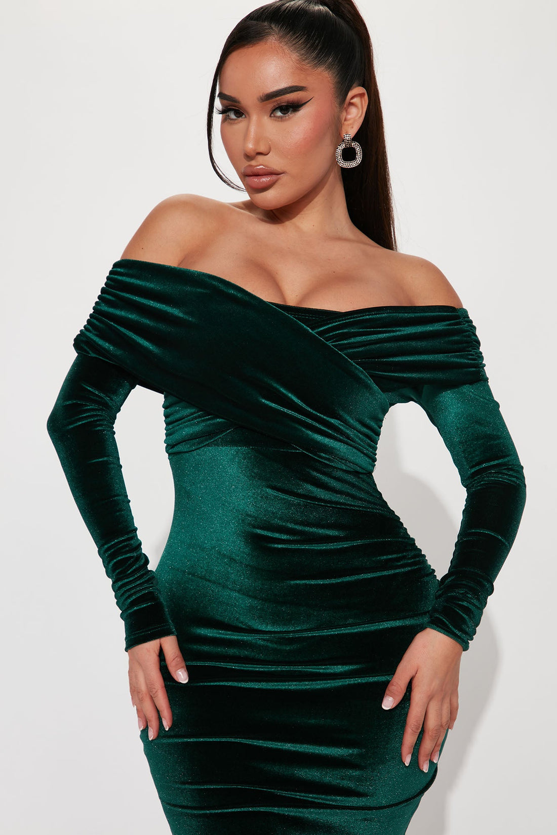 Ignore The Romance Velvet Midi Dress - Hunter