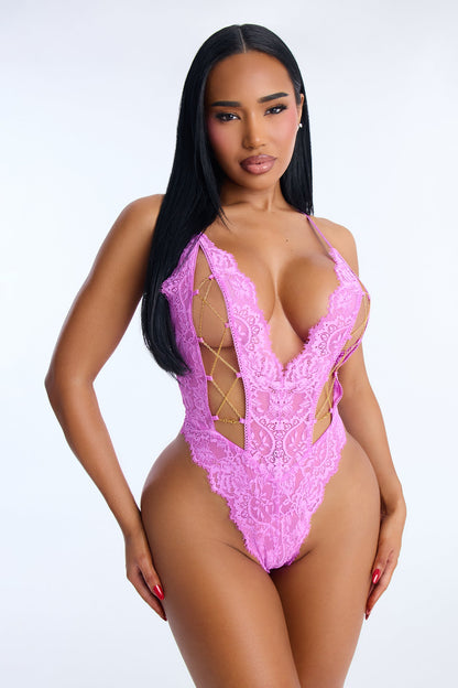 Chain It In Lace Teddy - Fuchsia