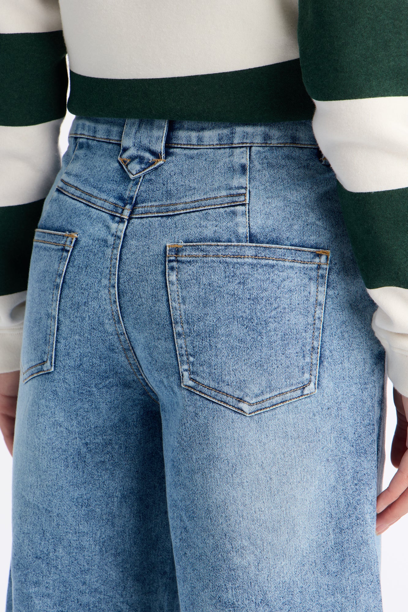 Mini Amazing Day Jorts - Medium Wash