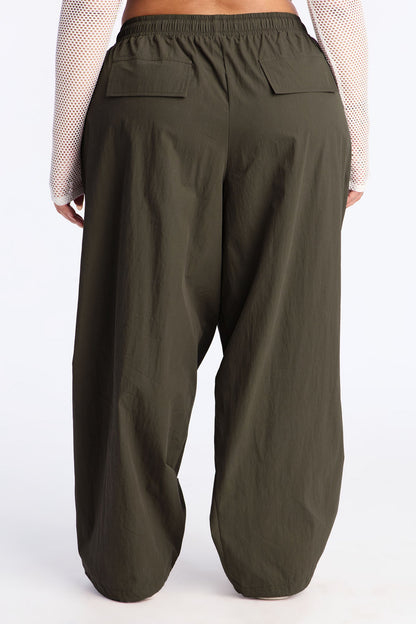 Here And Now Wide Leg Street Jogger 30″ - Olive