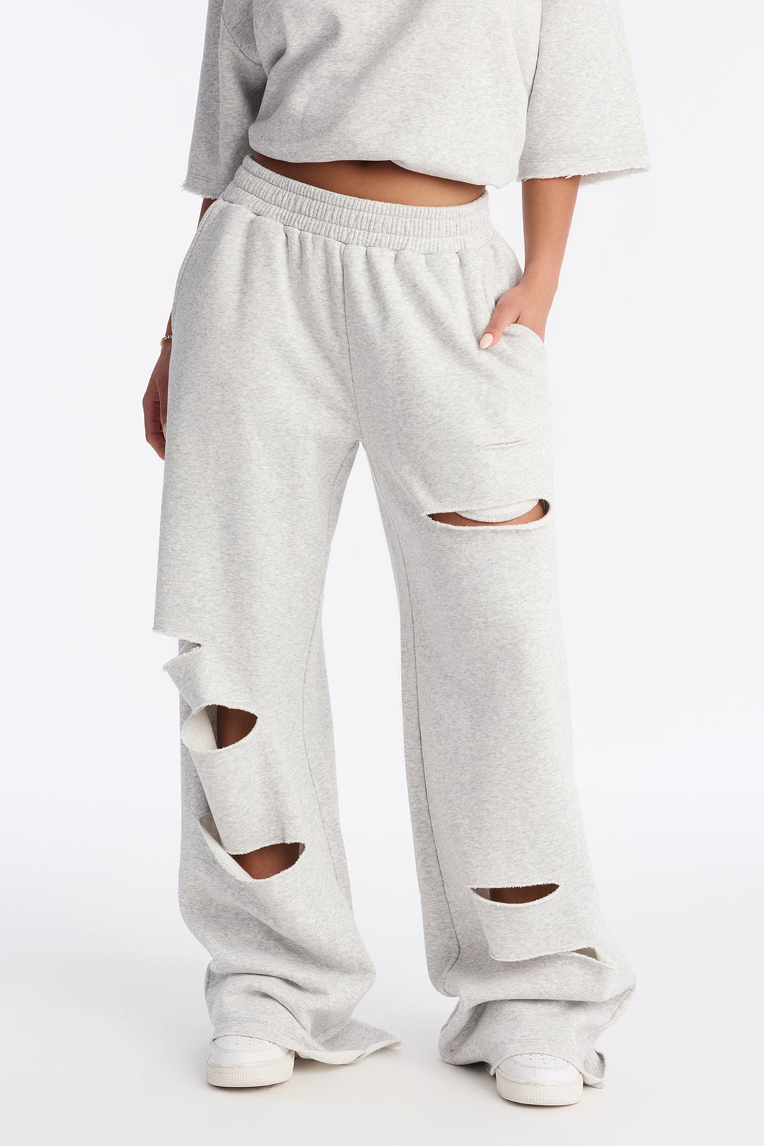 The Crew Fleece Distressed Sweatpants - Heather Grey