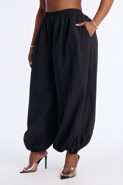 Serafina Windbreaker Low Rise Jogger Pant 28″ - Black