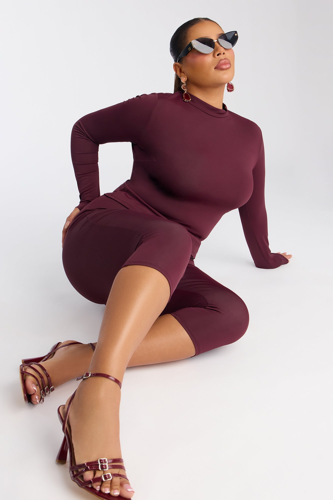 Isabelle Mock Neck Capri Set - Burgundy