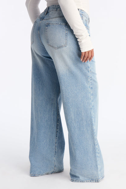 Tall Westside Low Rise Wide Leg Jean - Light Wash