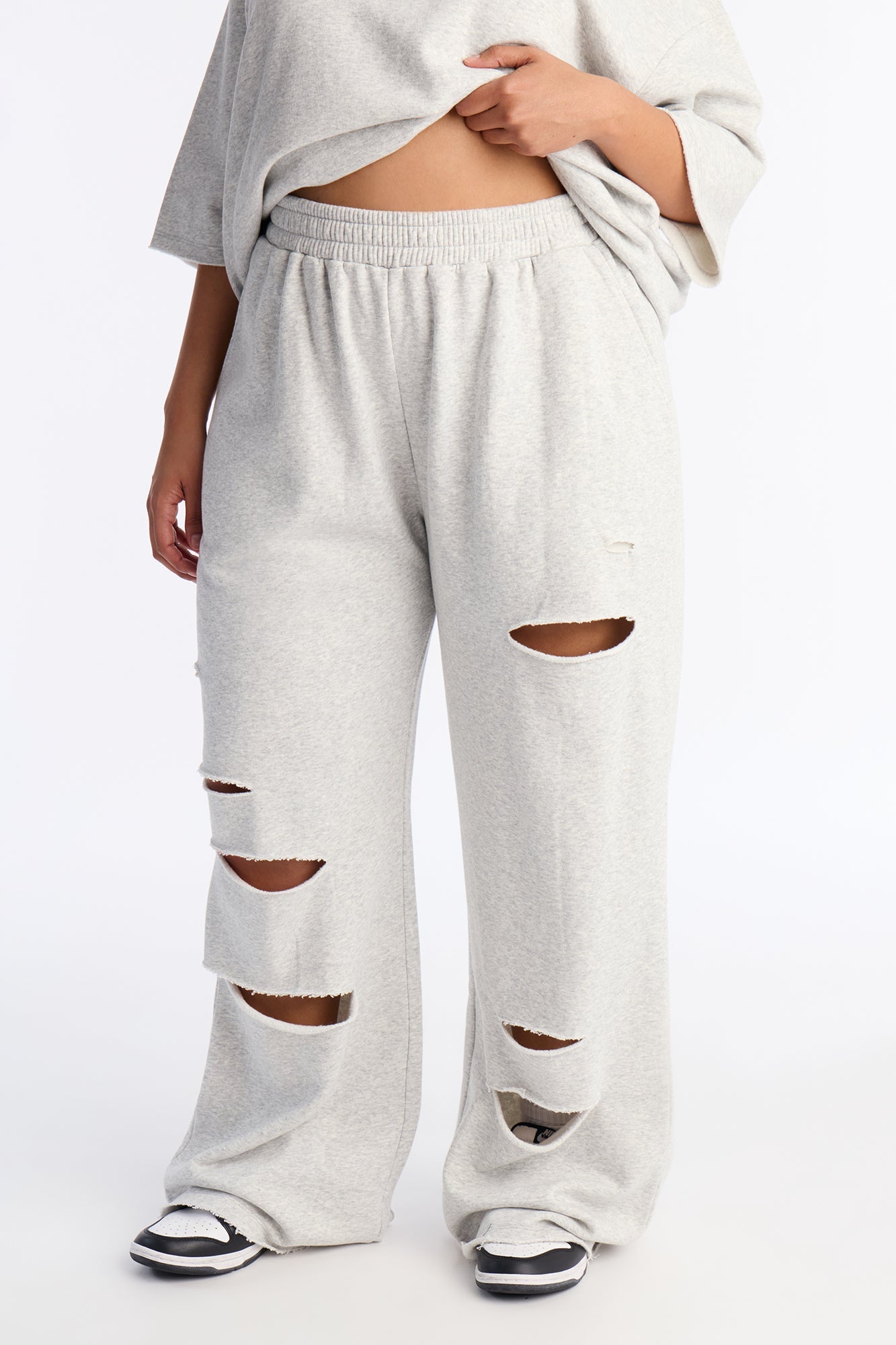 The Crew Fleece Distressed Sweatpants - Heather Grey