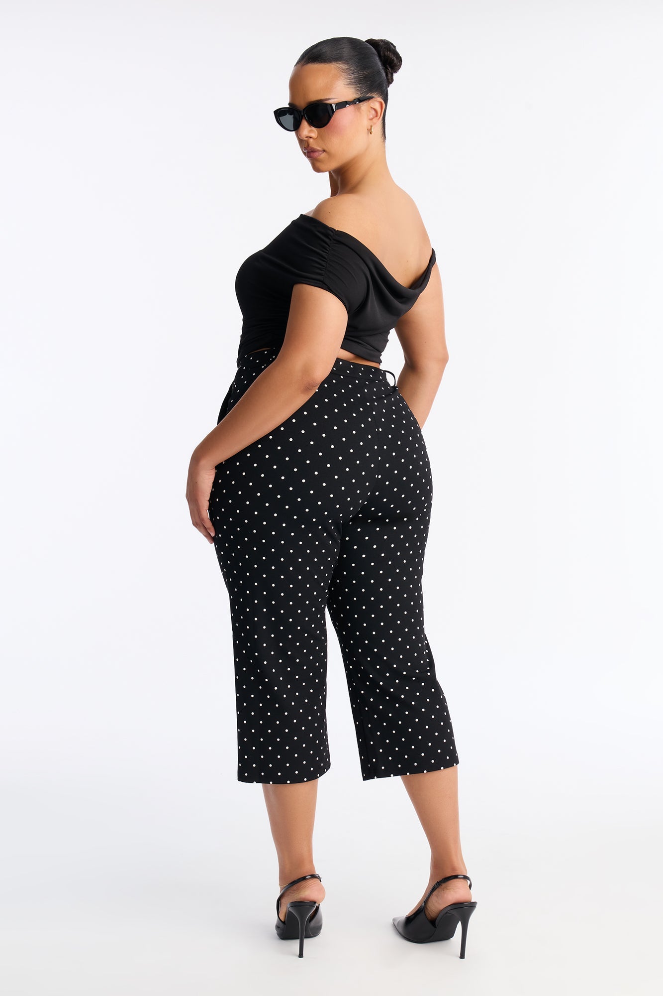 Ramona Polka Dot Capri Pant 21″ - Black