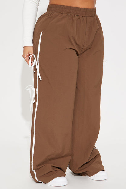Cindy Windbreaker Track Pant - Chocolate