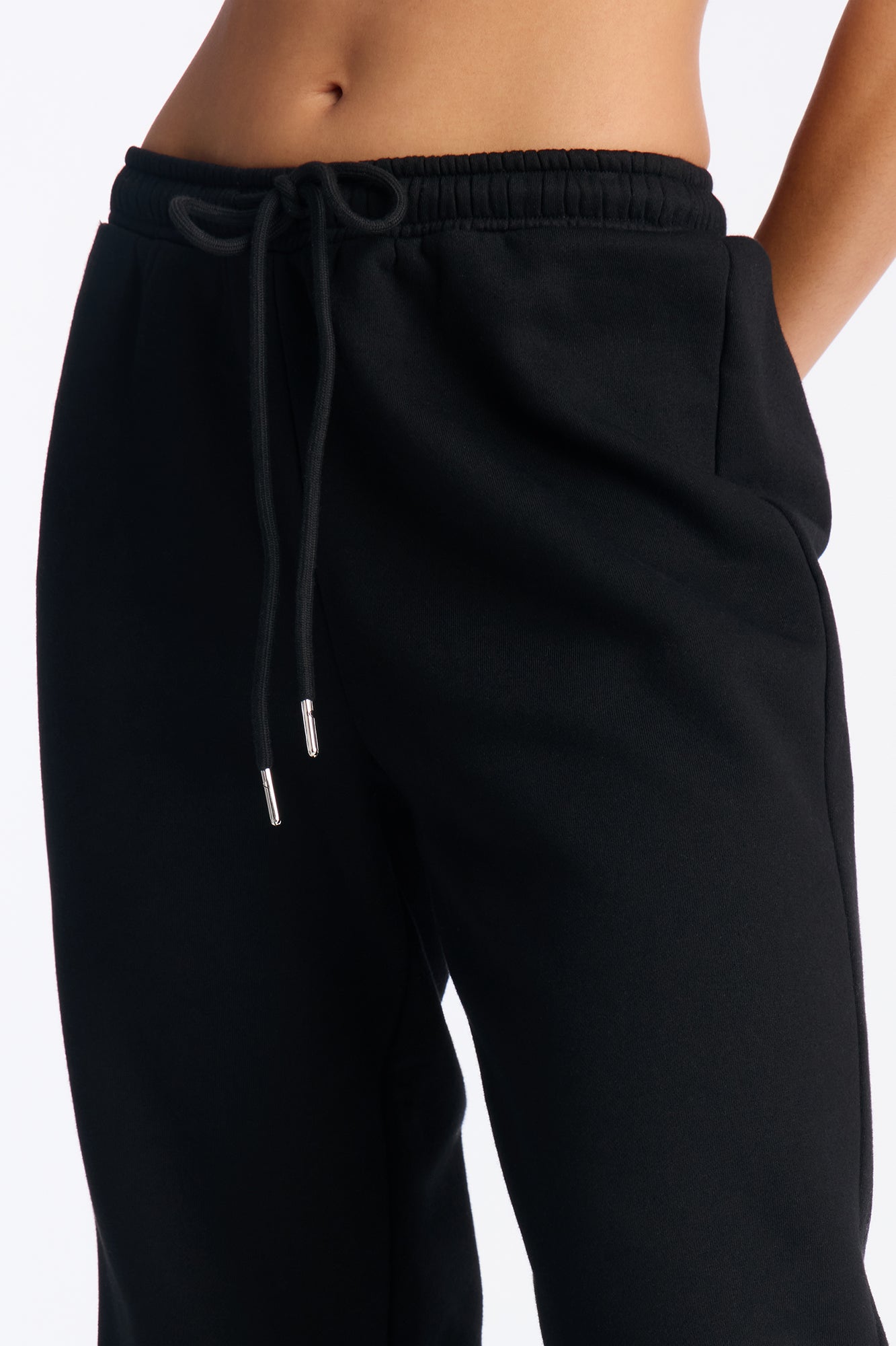 Taylor Low Rise Capri Jogger - Black