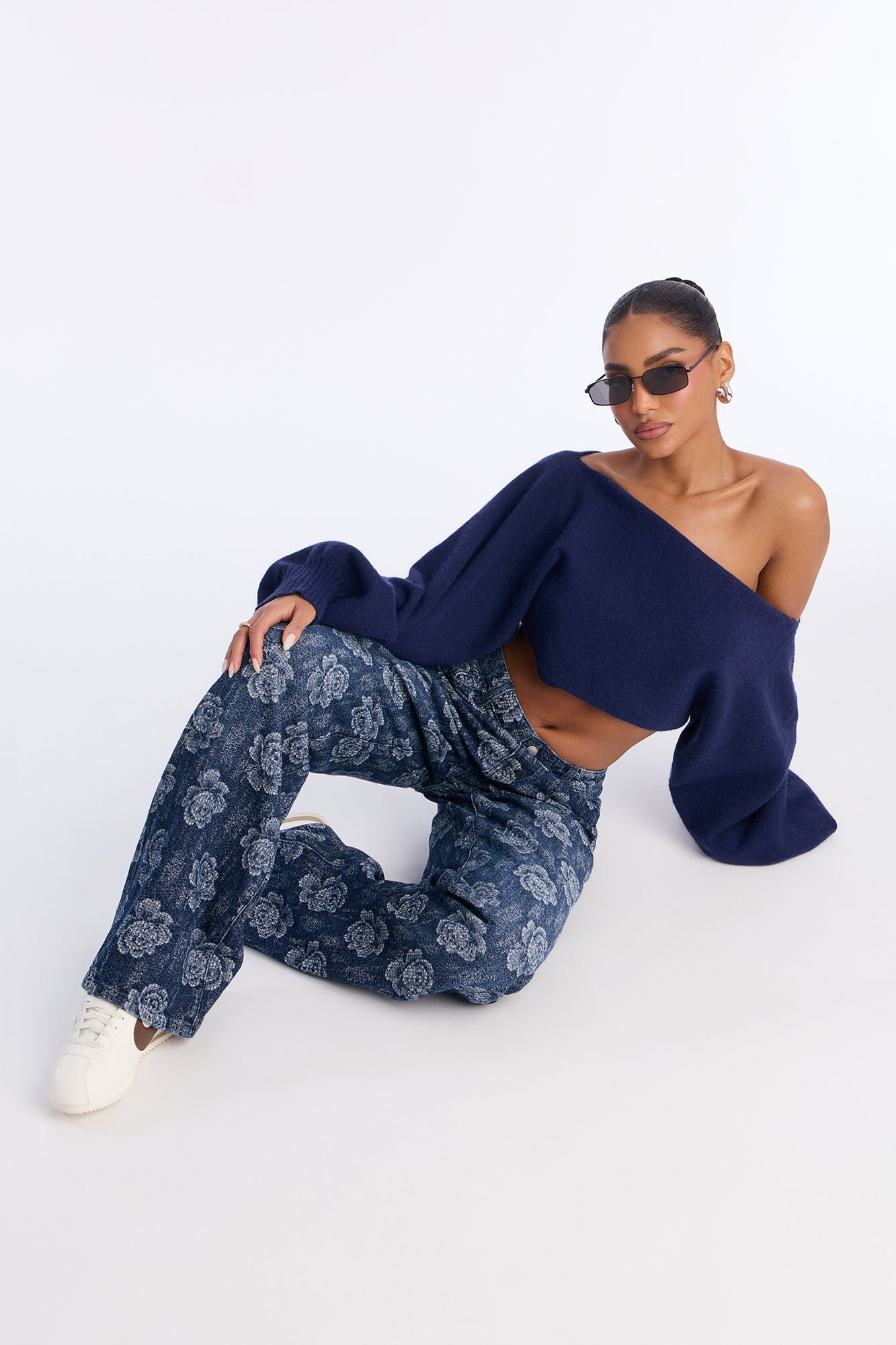 Smell The Roses Patterned Jeans - Dark Wash