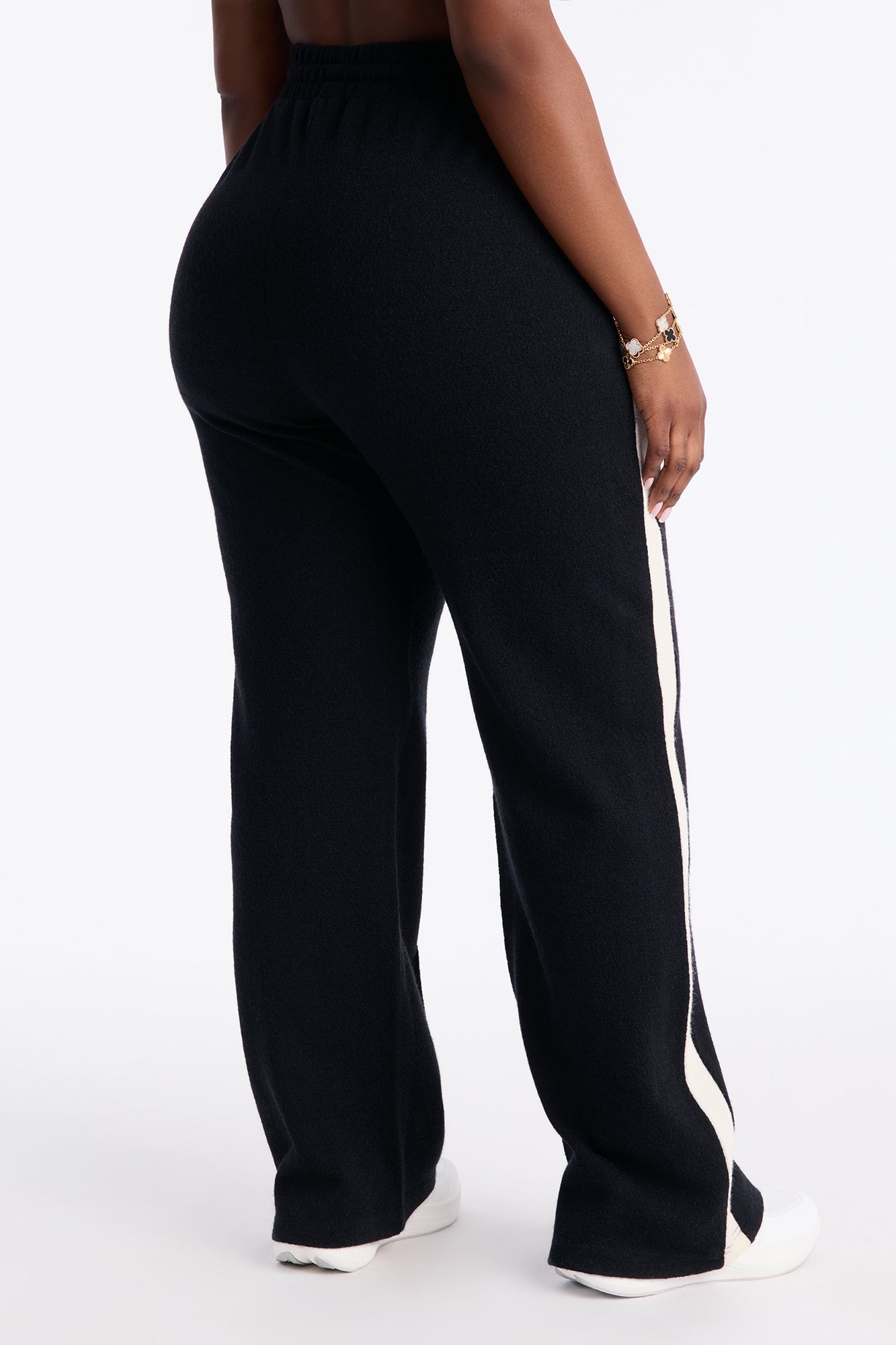 Sammy Knitwear Wide Leg Pant 32″ - Black/combo
