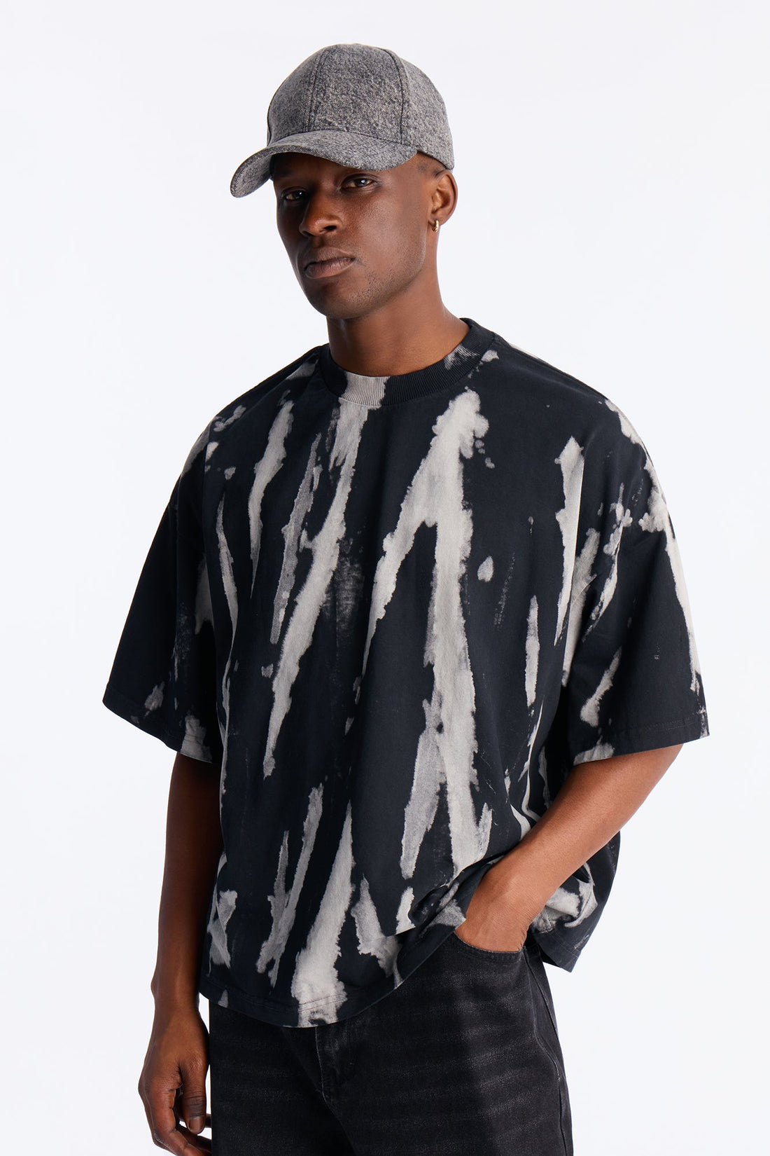 Boxy Brushstroke Tee - Black