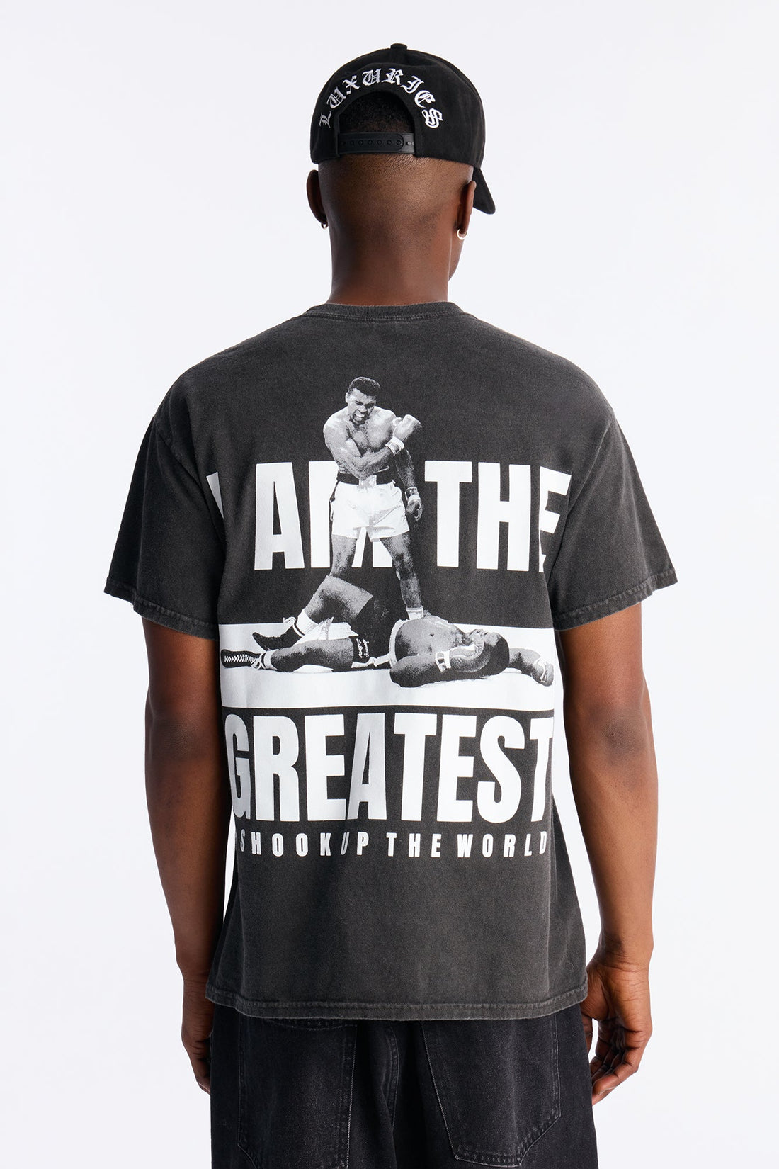 Undisputed Icons Short Sleeve Tee - Black