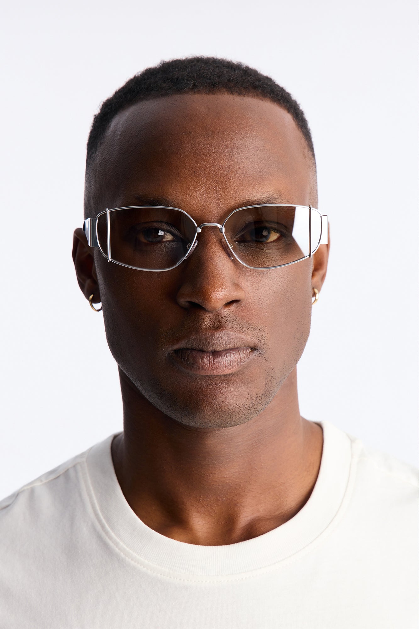 Strike Round Matte Metal Frame Sunglasses - Silver