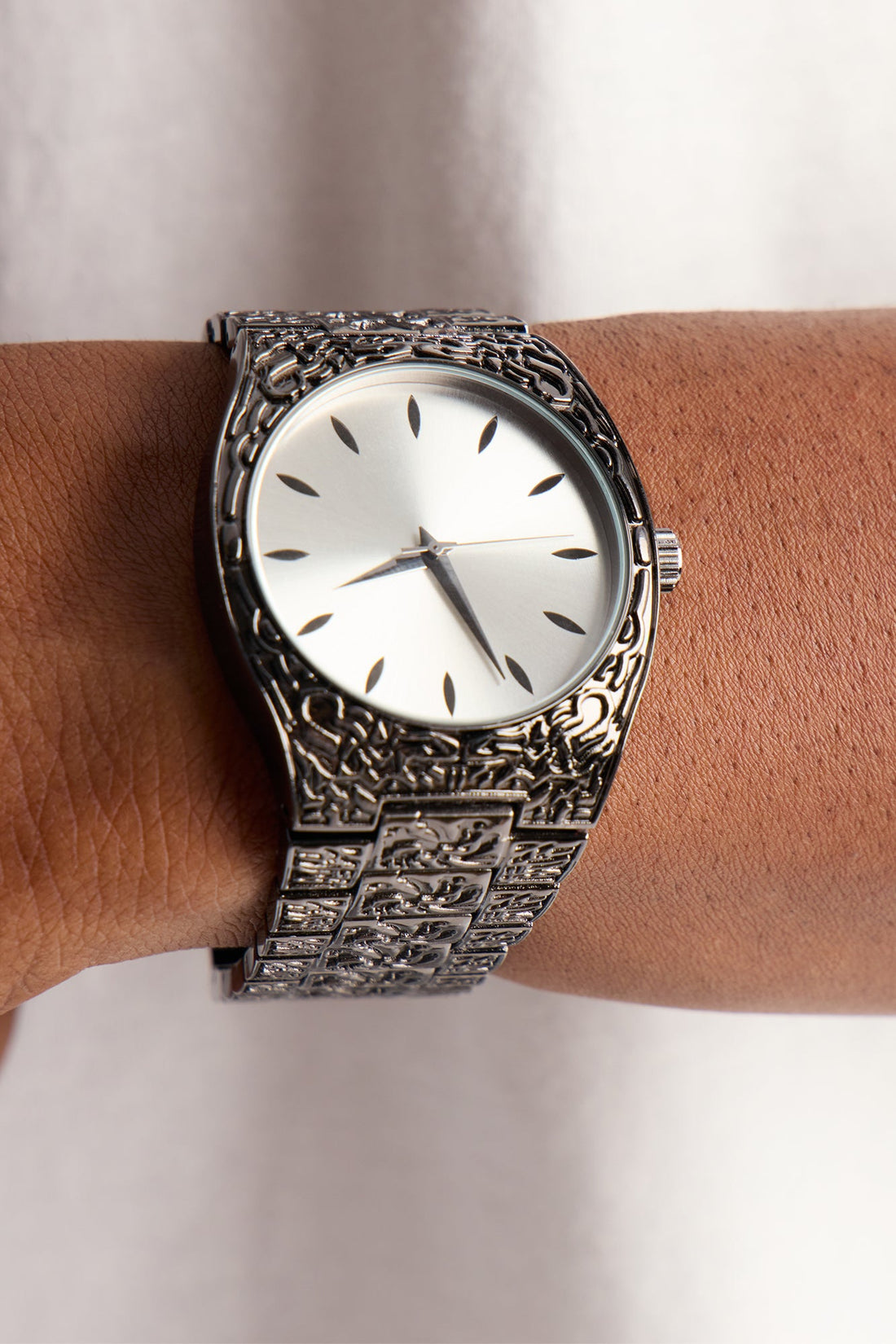 Hourglass Textured Analogue Watch - Gunmetal