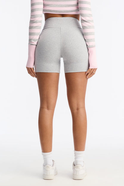 Quinn Mid Rise Everyday Cotton Biker Short 5″ - Heather Grey
