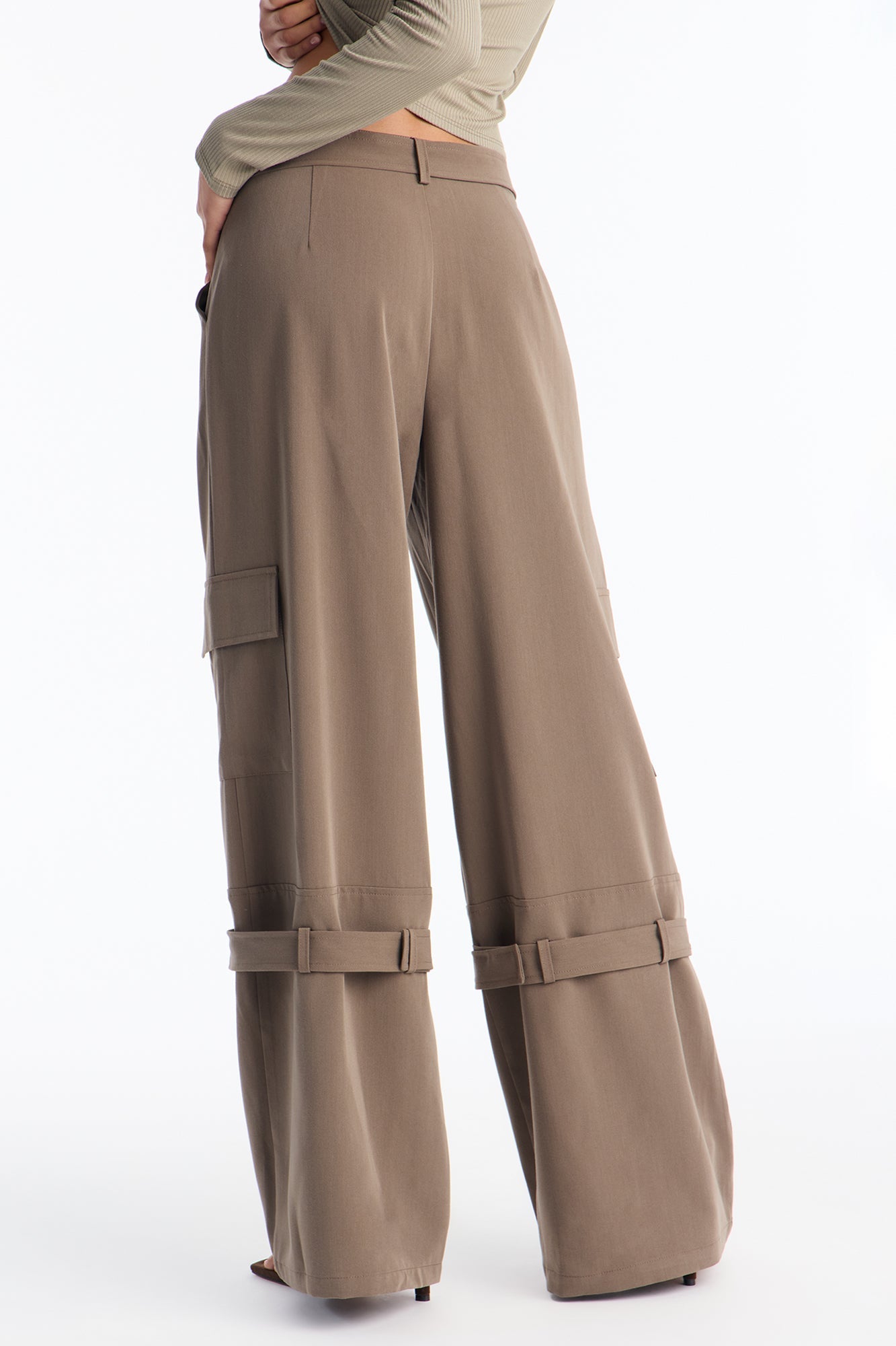 Made You Look Belted Cargo Pants 32″ - Olive