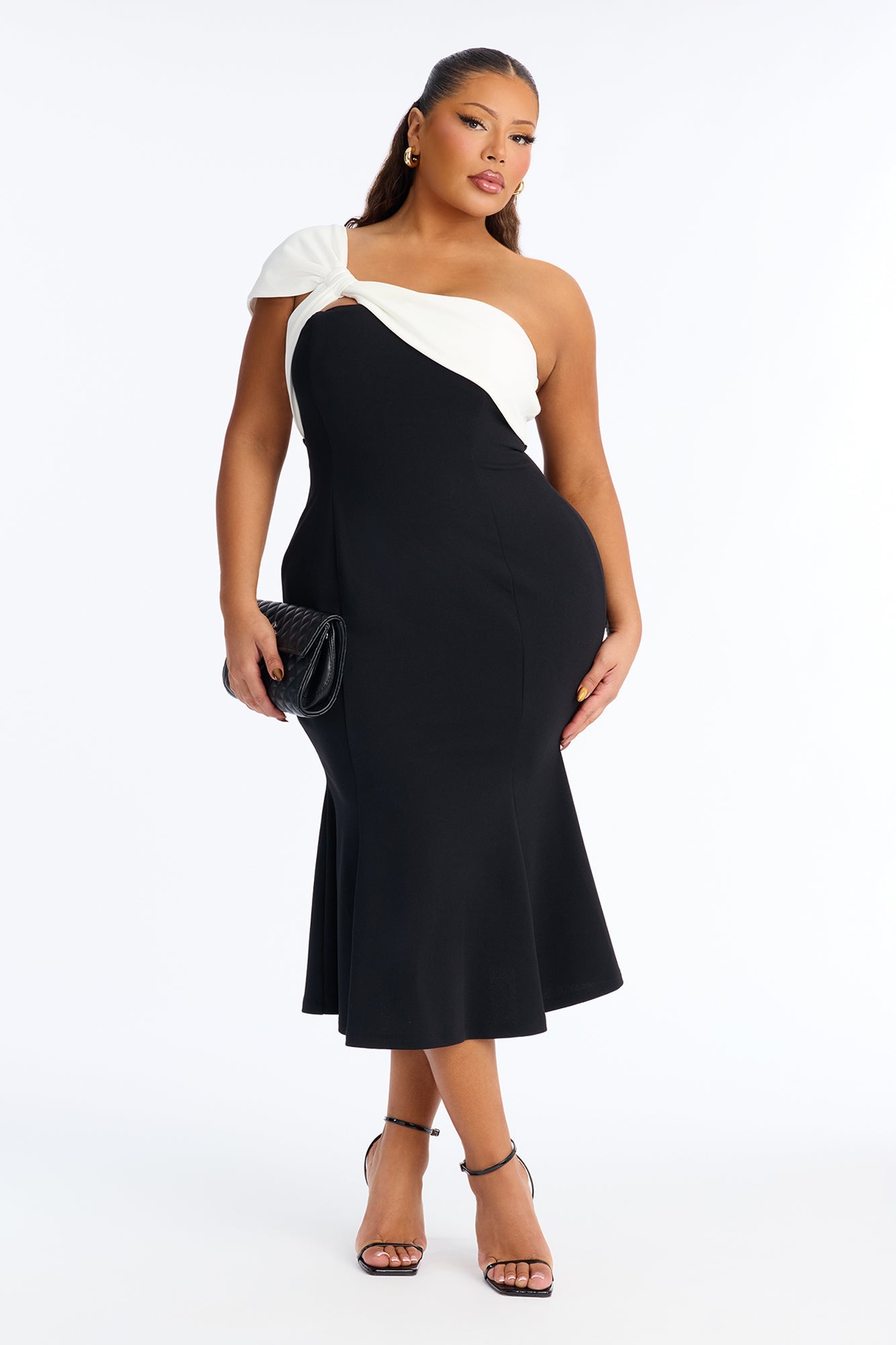 Amora Contrast Midi Dress - Black/White