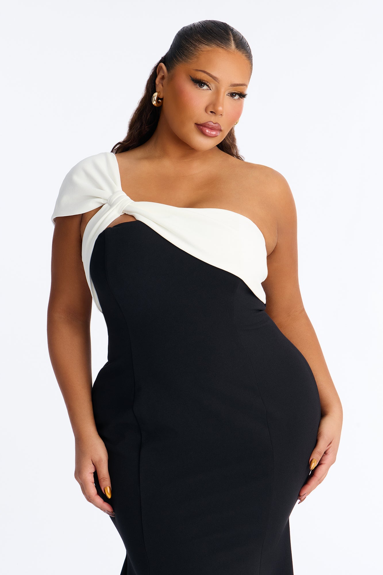 Amora Contrast Midi Dress - Black/White