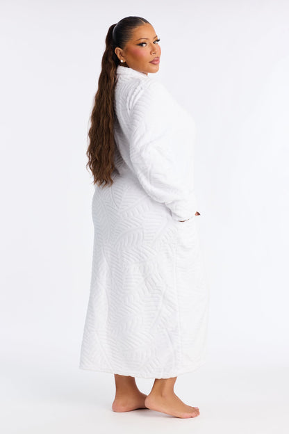 Sleepy Mood Fleece Zip Front Robe - White