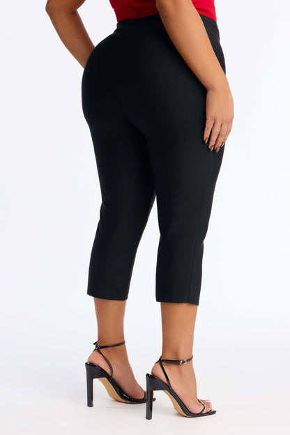 Jasmine Bandage Capri Pant - Black