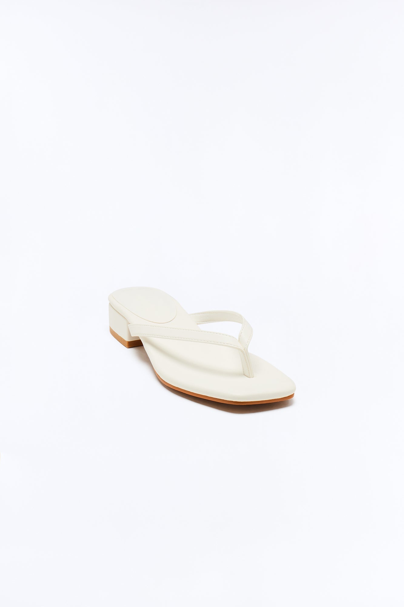 Alexie Faux Leather Flip Flops - White