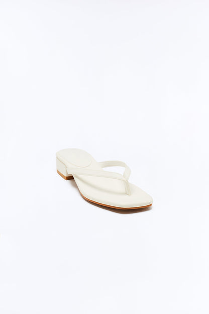 Alexie Faux Leather Flip Flops - White