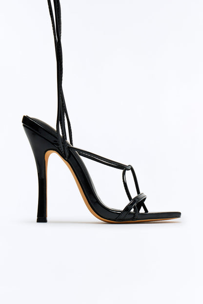 Stylish Moment Strappy Heeled Sandals - Black