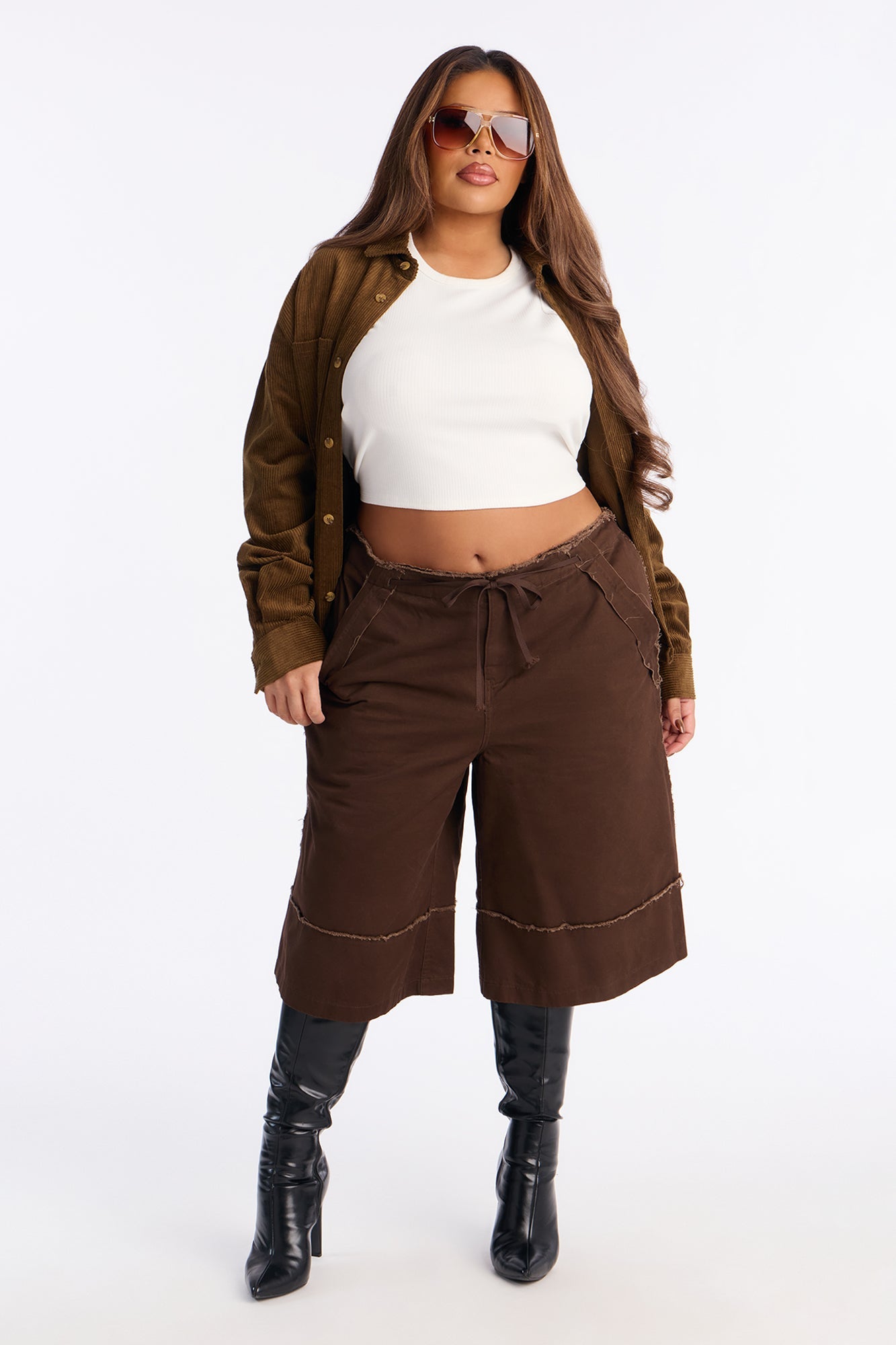 Frankie Distressed Low Rise Bermuda Short - Brown