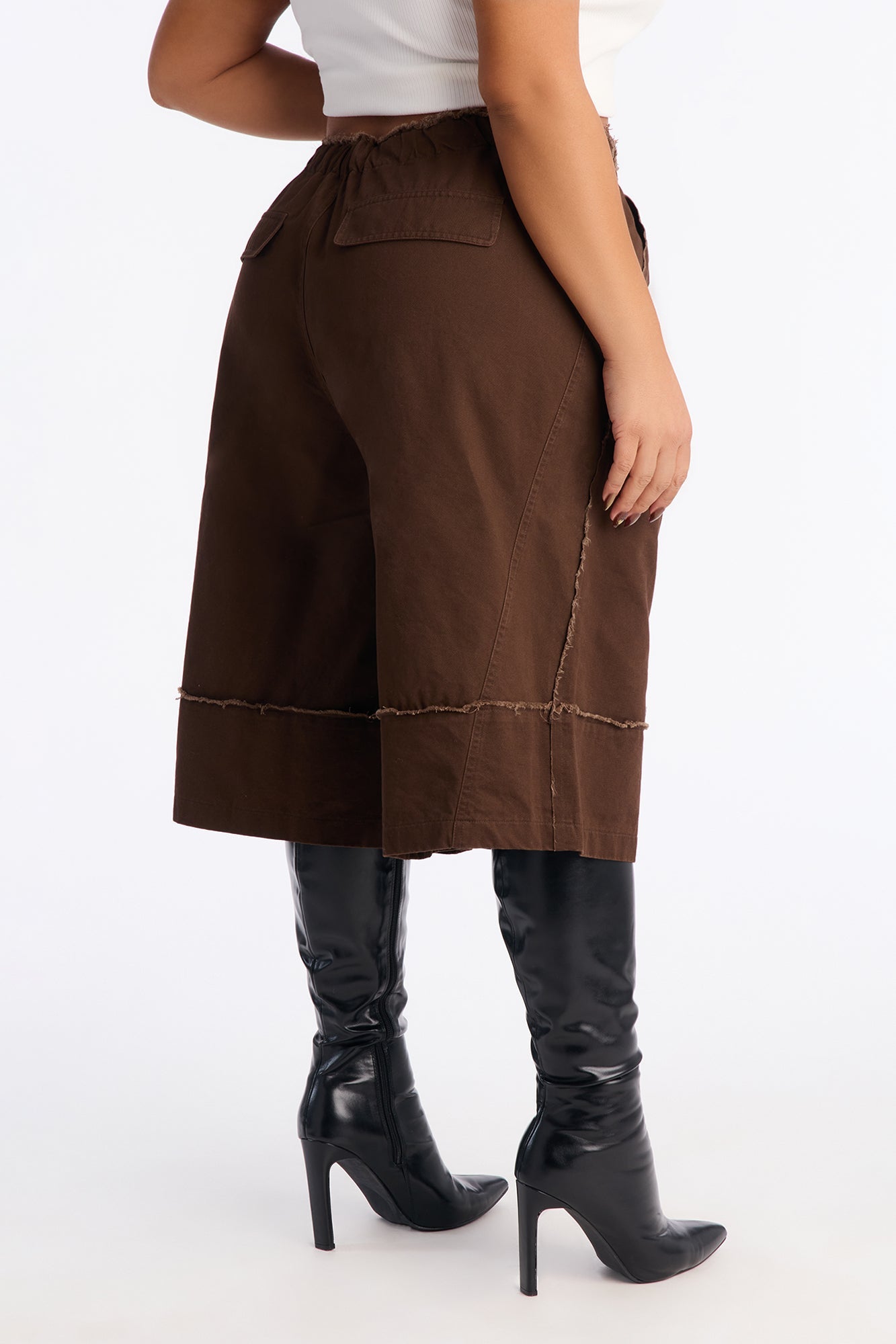 Frankie Distressed Low Rise Bermuda Short - Brown