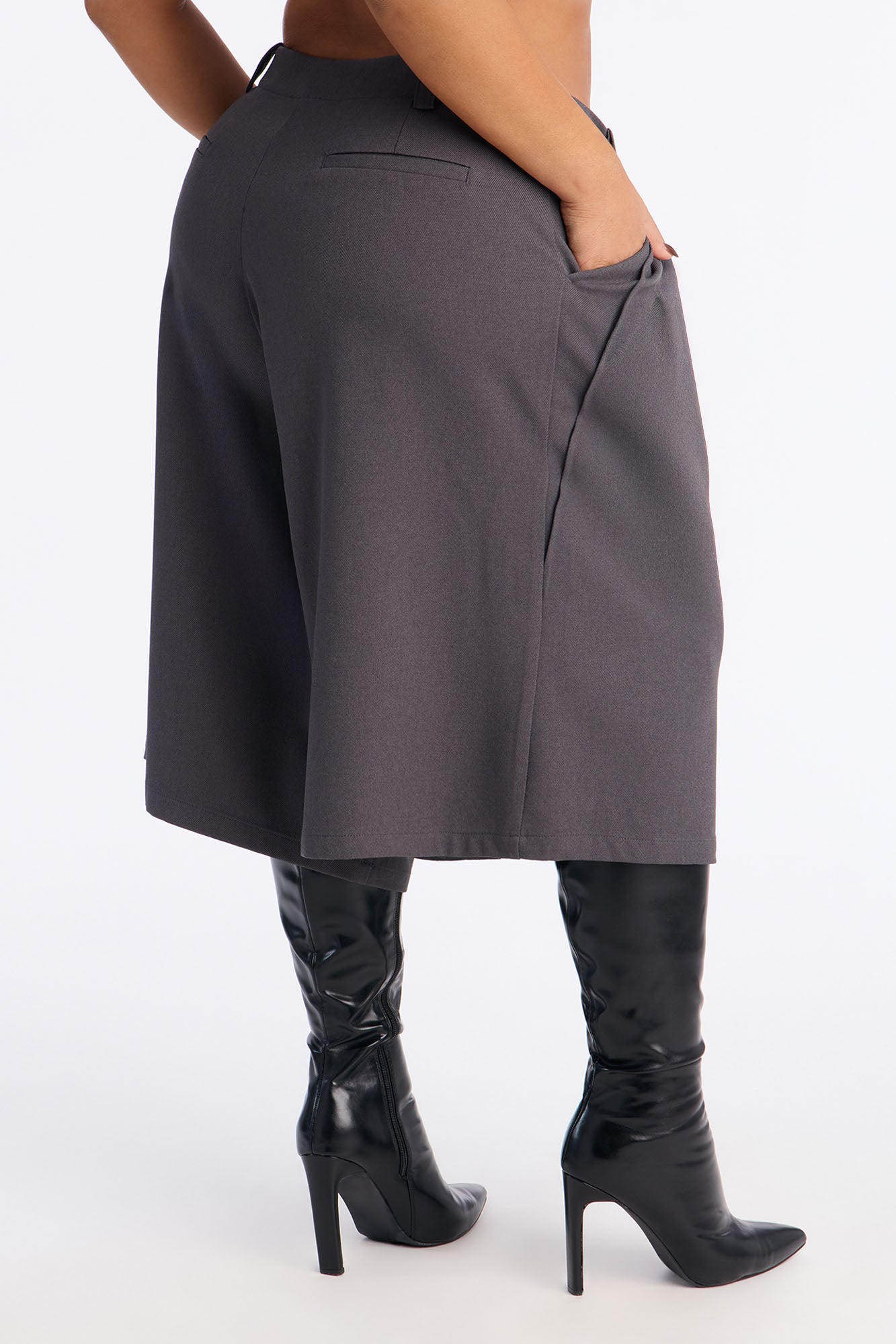 Business As Usual Belted Crepe Bermuda Short 9″ - Charcoal
