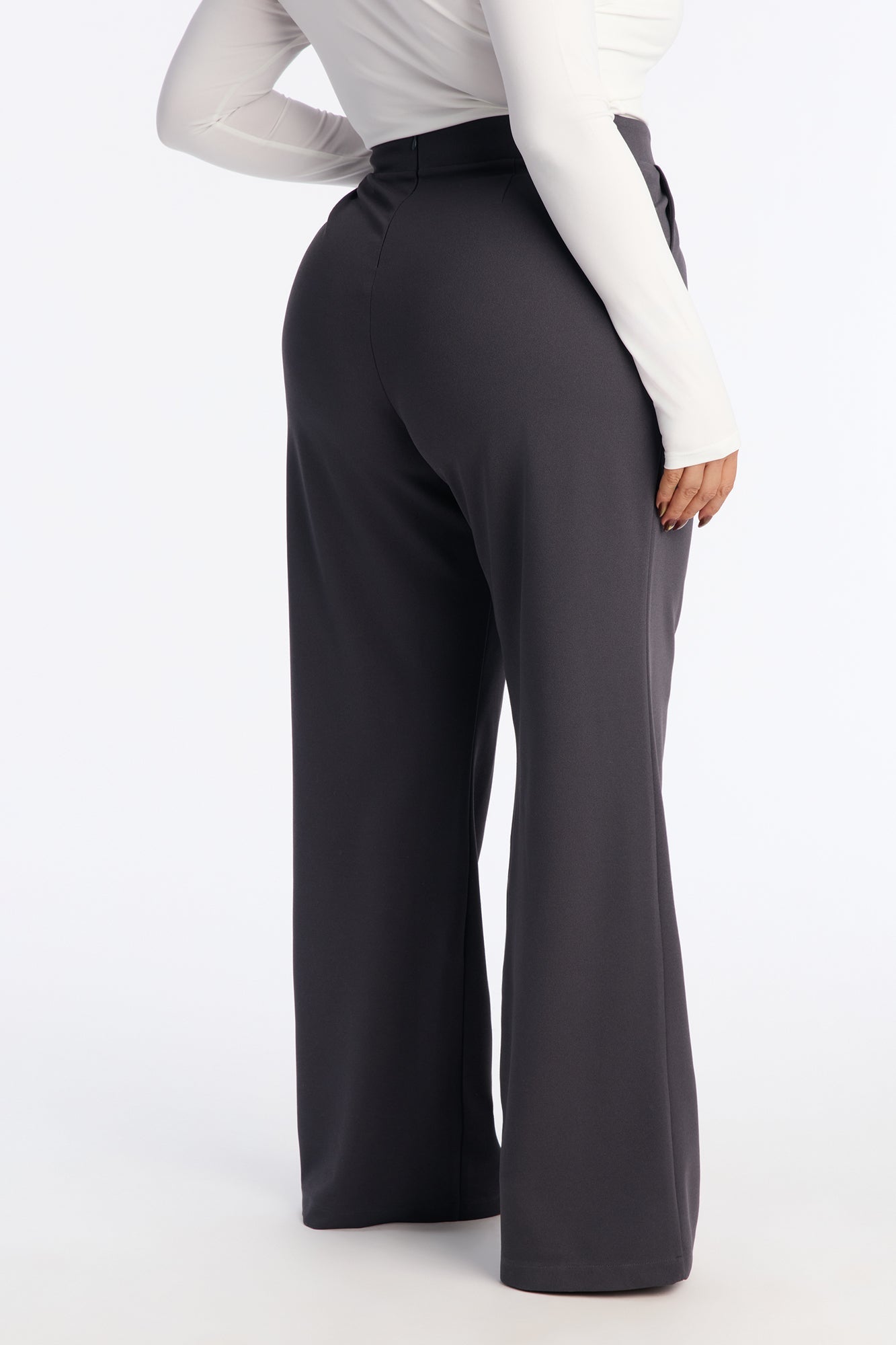 Feeling Focused Trouser - Charcoal
