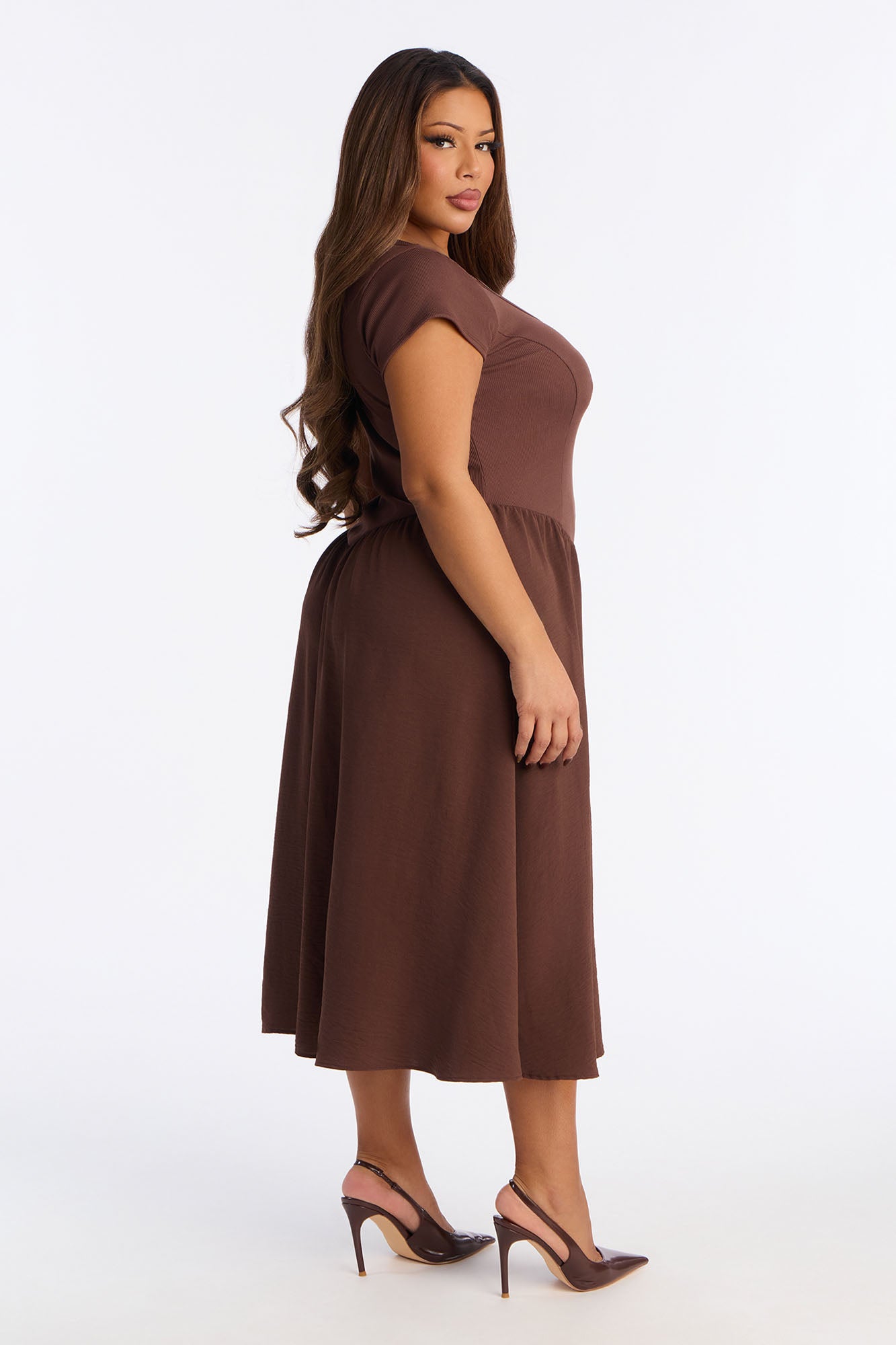 Rosalie Short Sleeve Ribbed Midi Dress - Chocolate