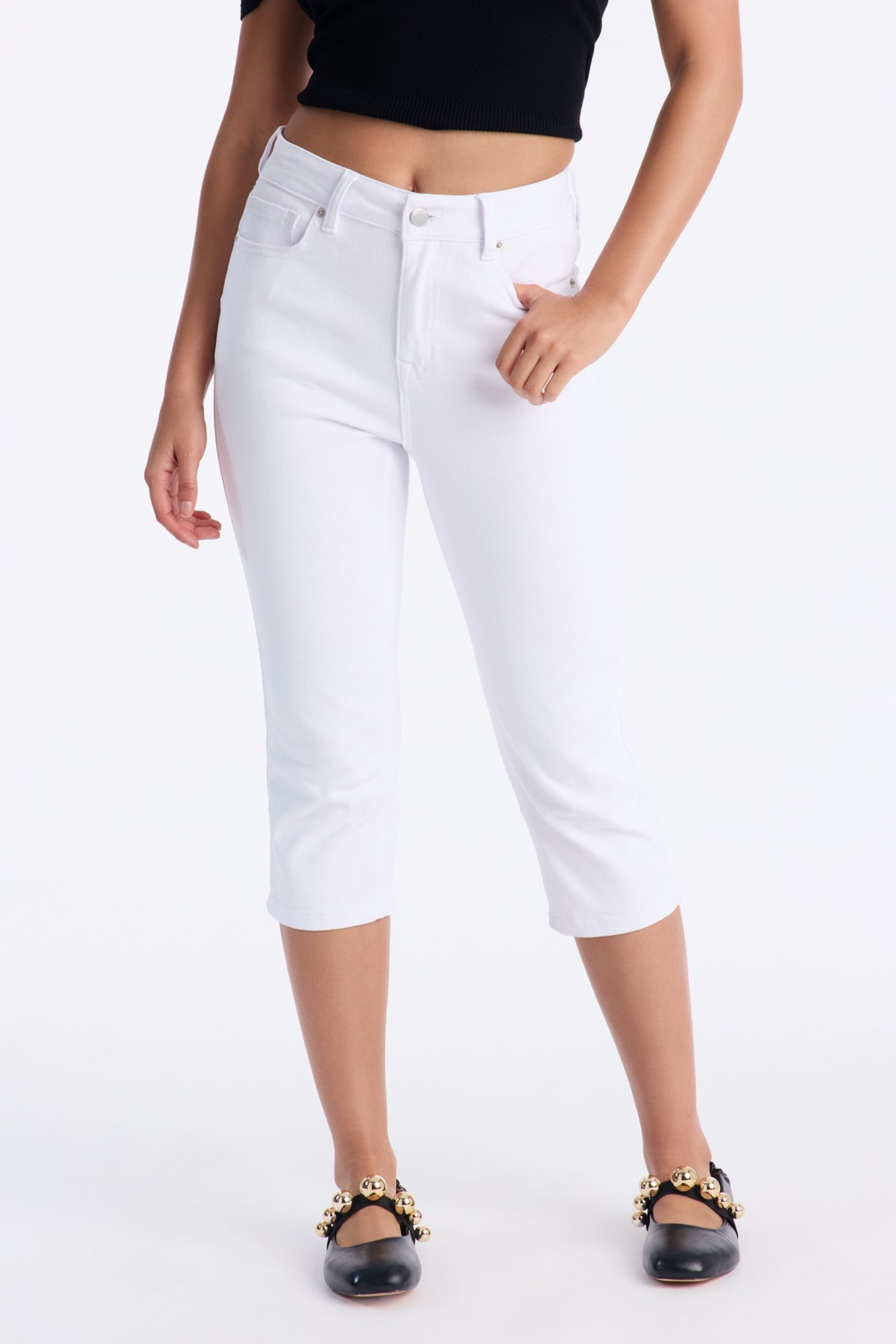 Vibe Check Curvy Stretch Capri Jeans - White