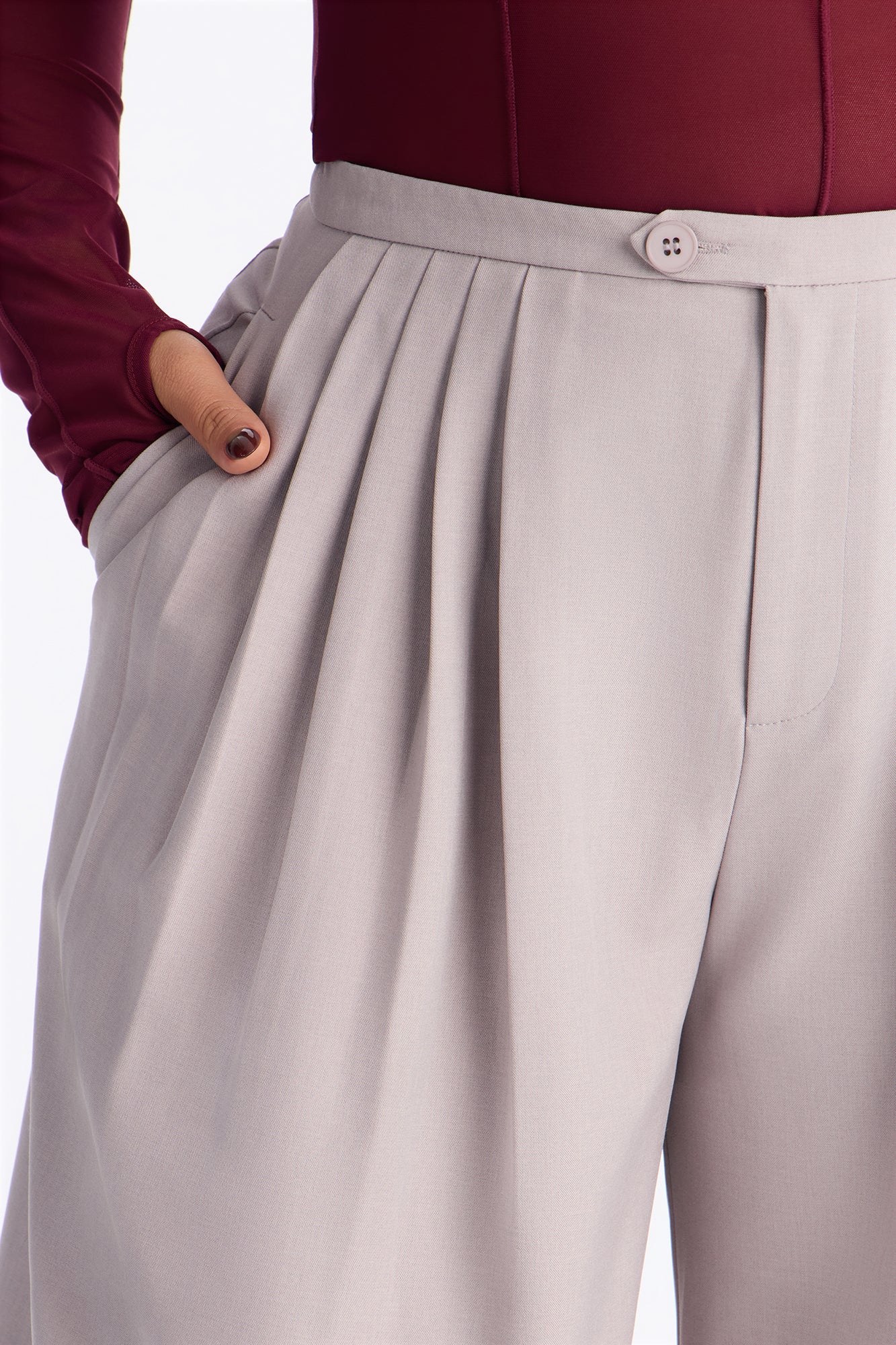 Power Moves Daily Pleated Low Rise Trouser 33″ - Grey