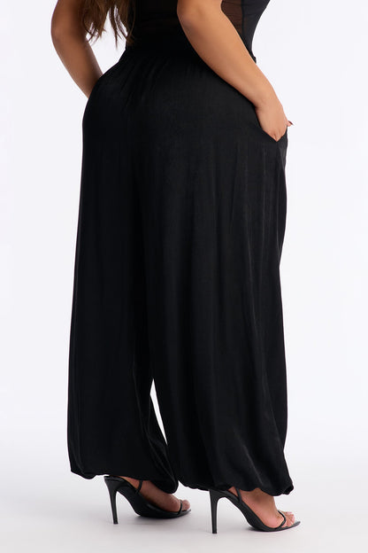 Never Too Much Pleated Balloon Pant 30″ - Black
