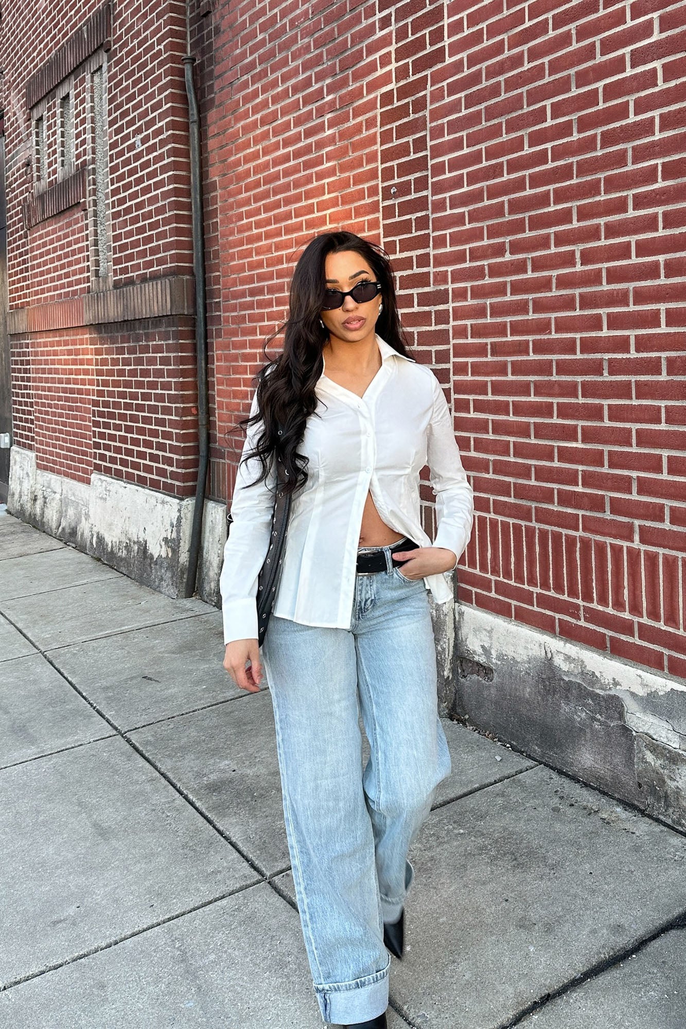 Briana Low Rise Cuffed Wide Leg Jeans - Vintage Wash
