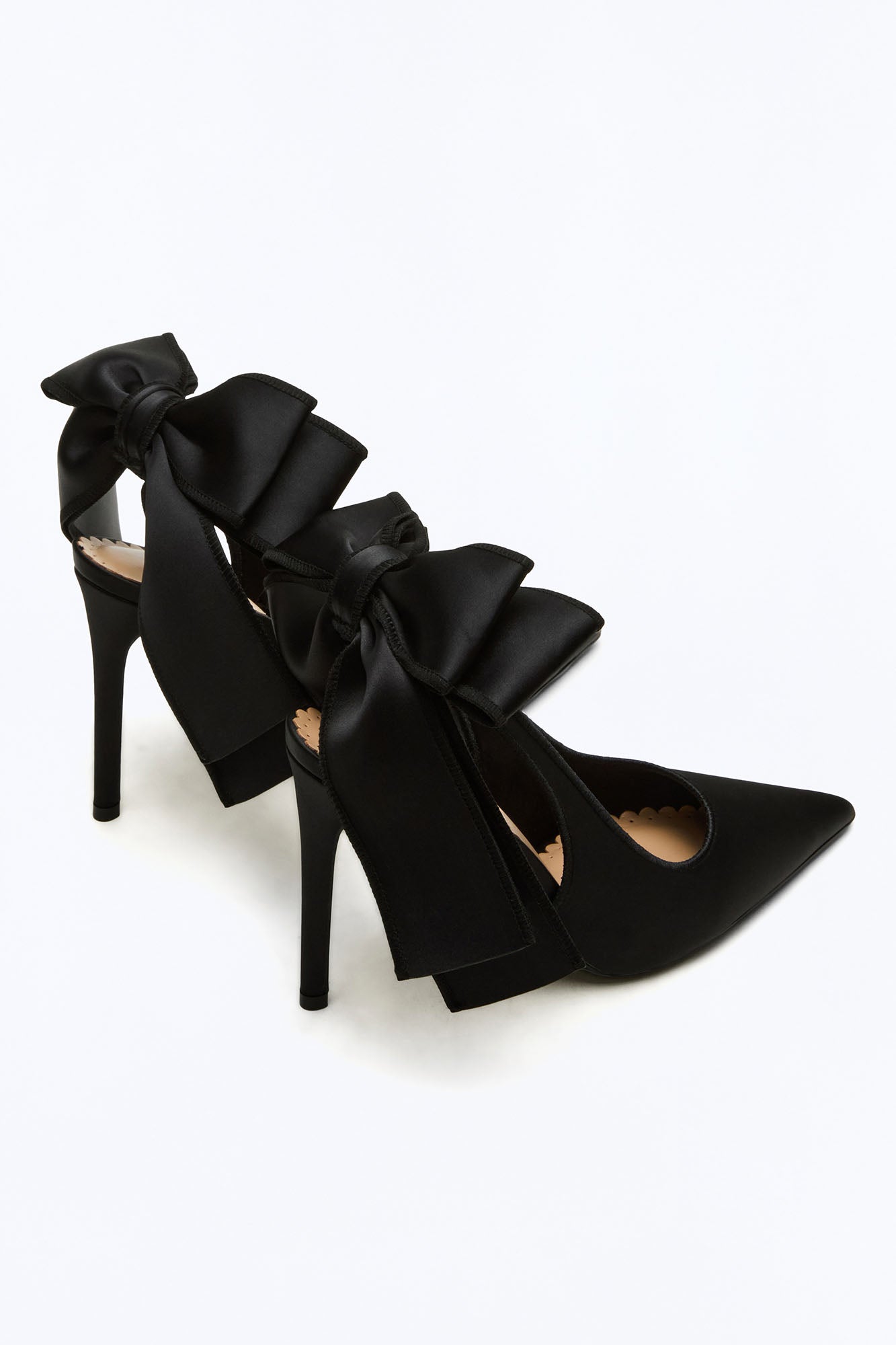 Steve Madden Teacup Satin Pumps - Black